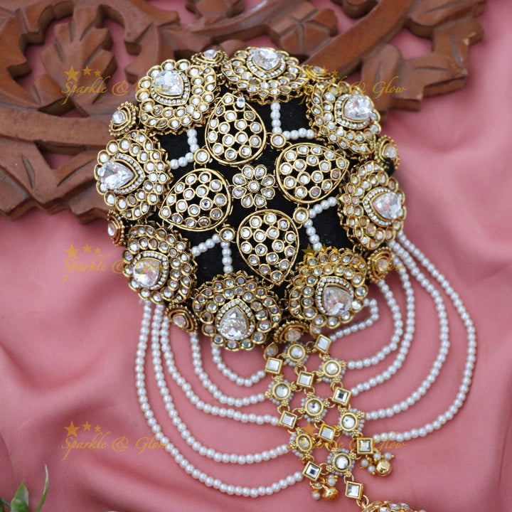 Elegant Gold-Plated Pearl Hair Bun Accessory