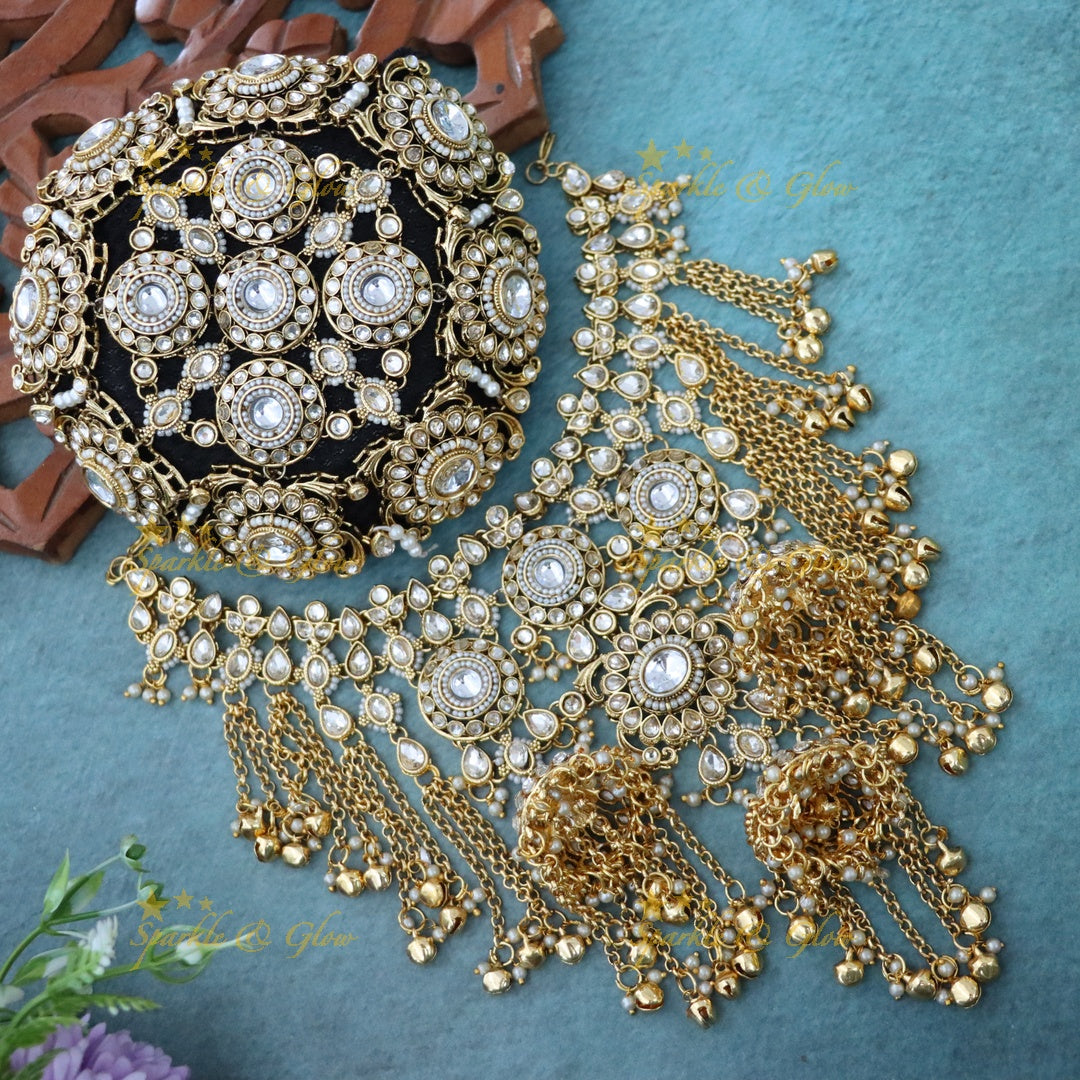 Exquisite Gold Hair Bun Accessory for Weddings