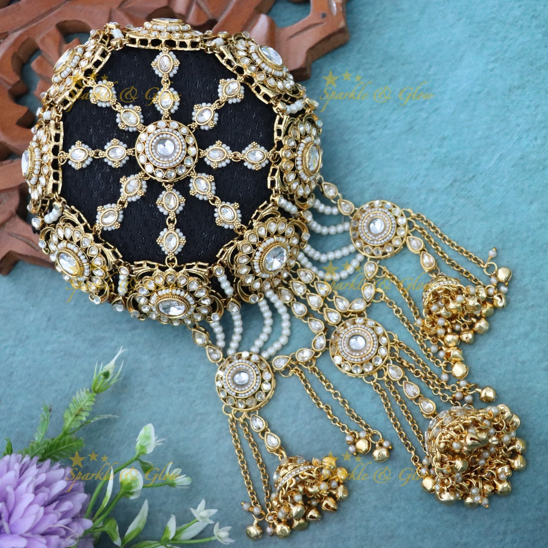 Elegant Gold Bridal Hair Bun - Perfect for Wedding Festivities