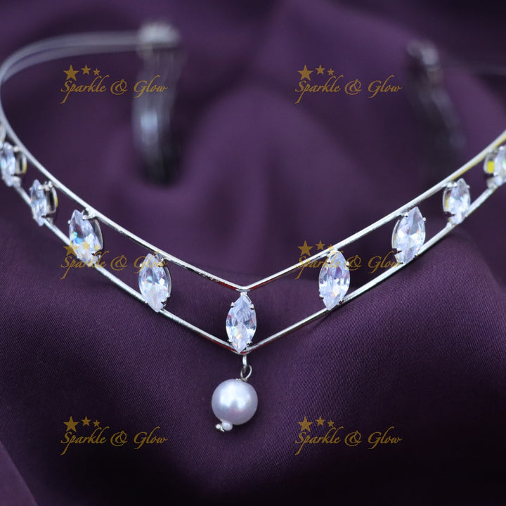 Elegant Gold-Plated Hair Band with Crystal Accents