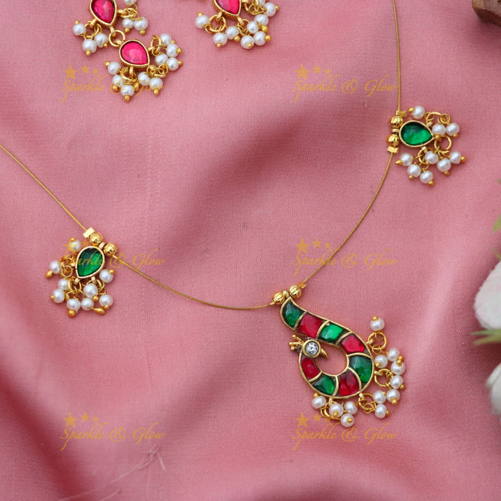 Exquisite Gold Festive Necklace & Earrings Set Online