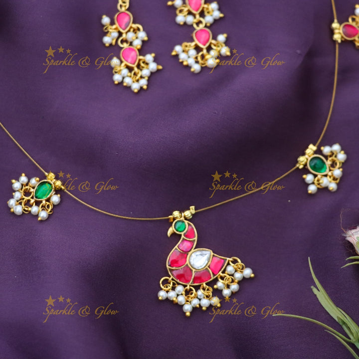 Elegant Invisible Gold Necklace for Special Occasions