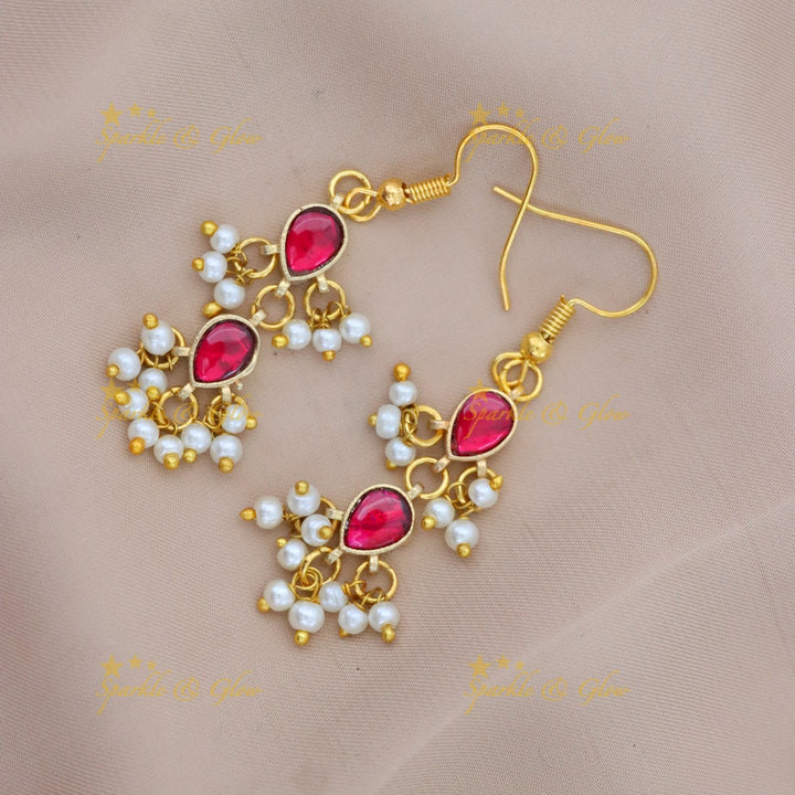 Festive Gold-Plated Necklace & Earring Set - Elegant Design