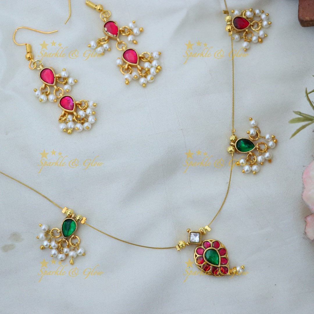 Exquisite Gold-Tone Necklace & Earring Set for Celebrations