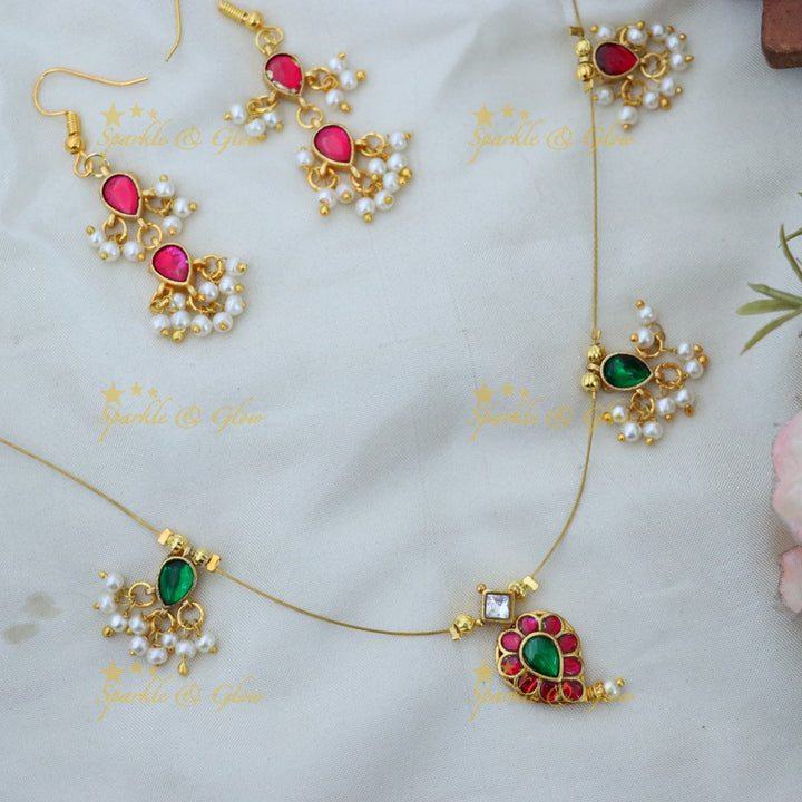 Exquisite Gold-Tone Necklace & Earring Set for Celebrations
