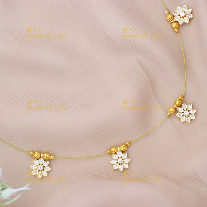 Ethereal Short Necklace for Modern Wedding Elegance