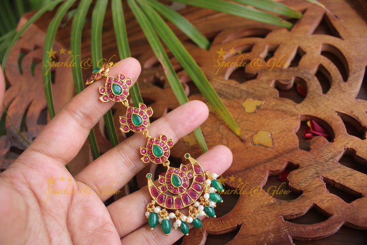 Gold alike kemp moon maang tikka