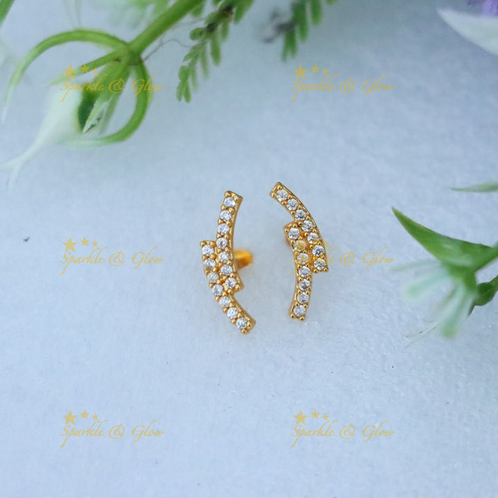 Sparkling Gold Stud Earrings for Festive Elegance