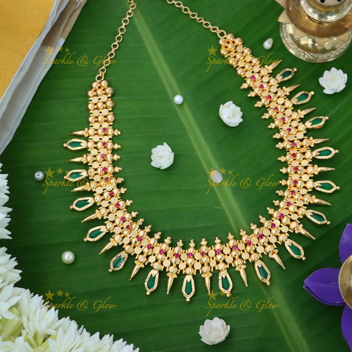 Traditional Short Gold Necklace for Festive Events