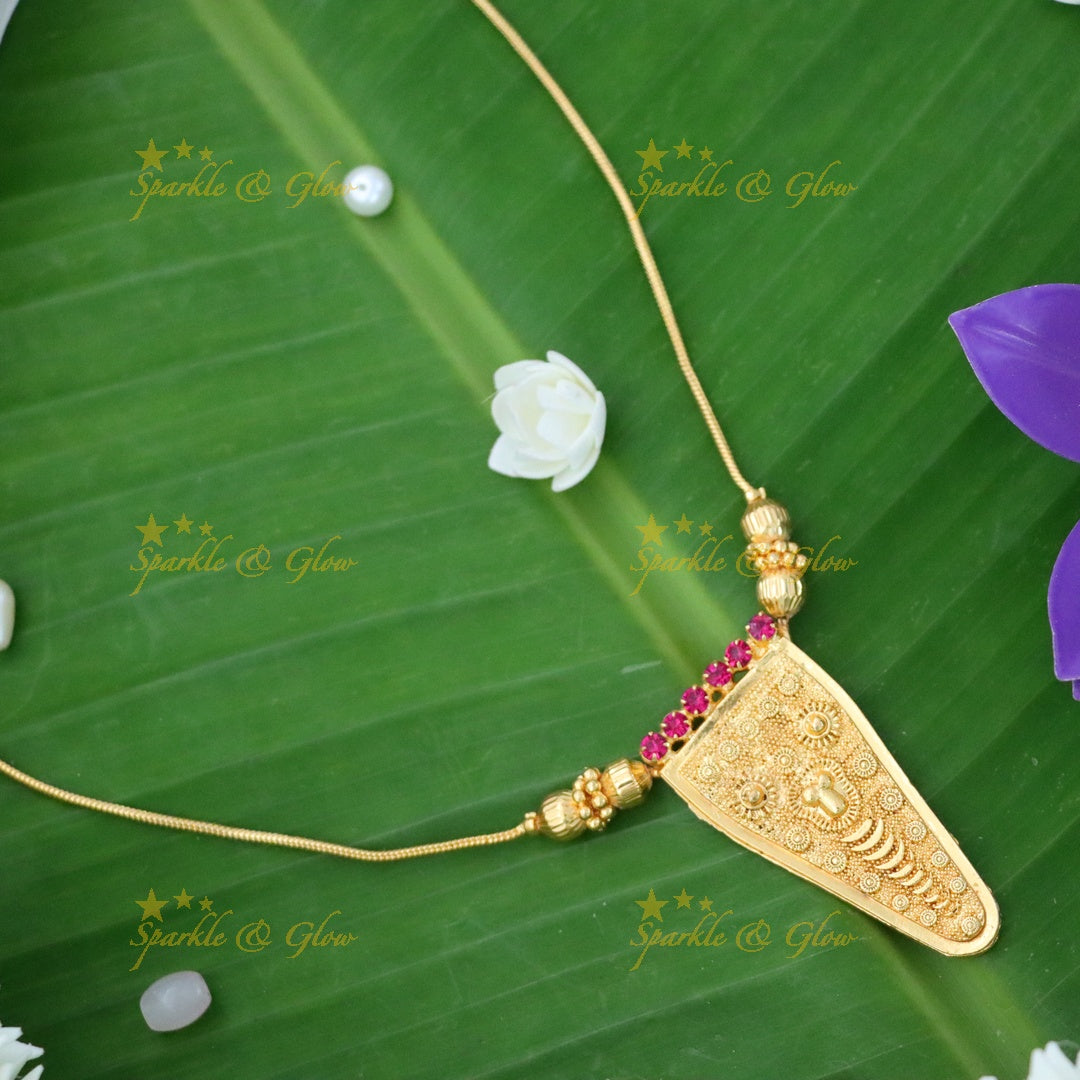 Exquisite Gold Kerala Necklace for Wedding Elegance