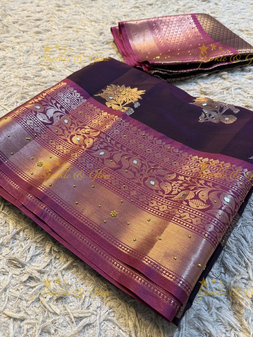 Exquisite Kanjivaram Banarasi Saree with Pearl Lace
