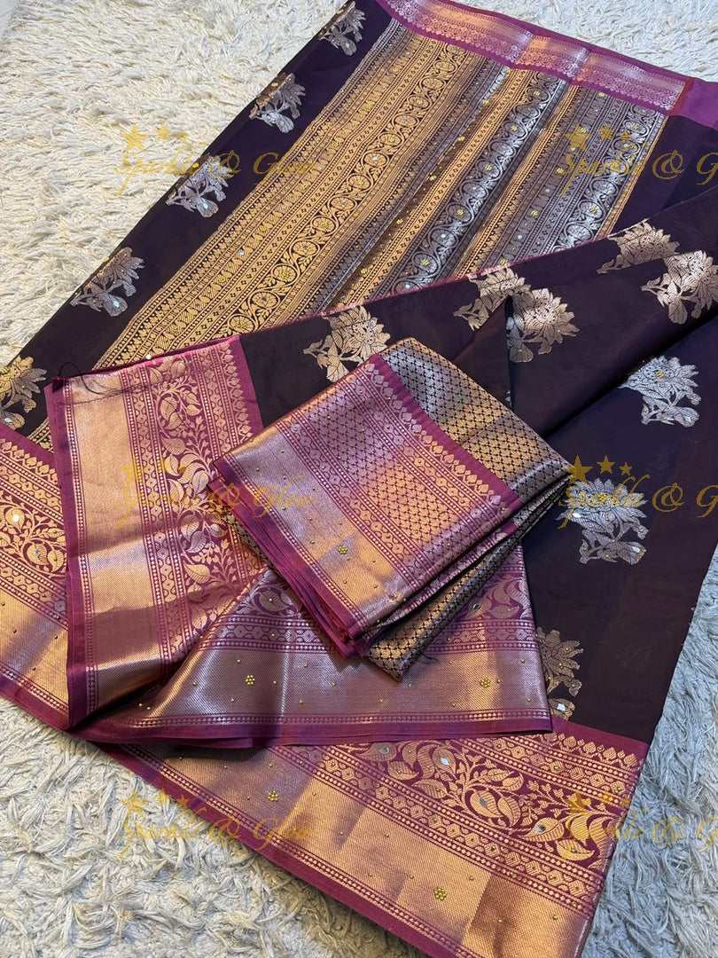 Exquisite Kanjivaram Banarasi Saree with Pearl Lace