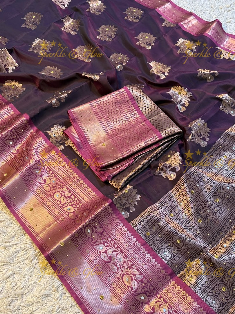 Exquisite Kanjivaram Banarasi Saree with Pearl Lace