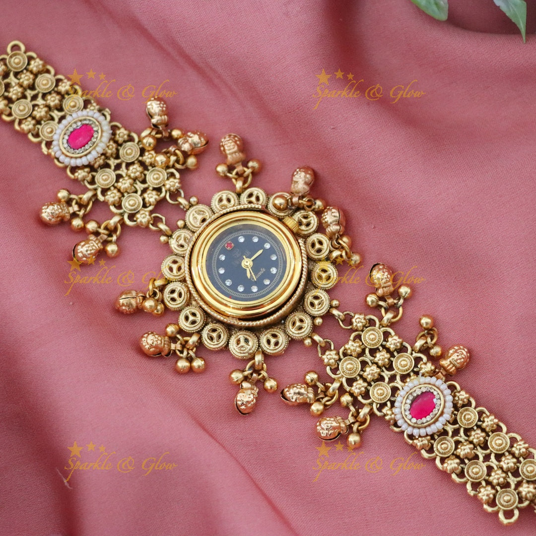 Elegant Gold Imitation Bracelet Watch for Weddings