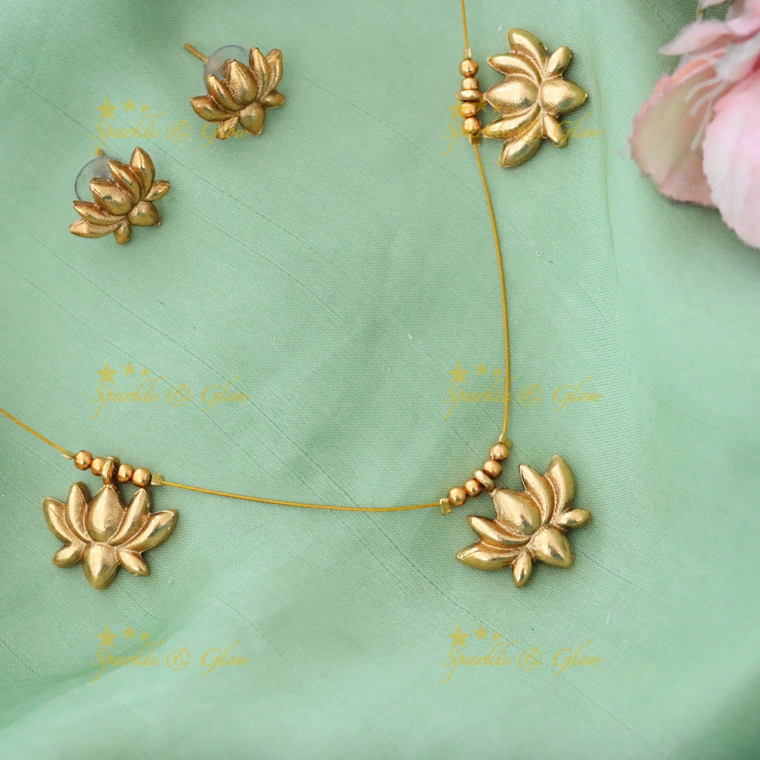 Enchanting Festive Hair Accessories for Weddings