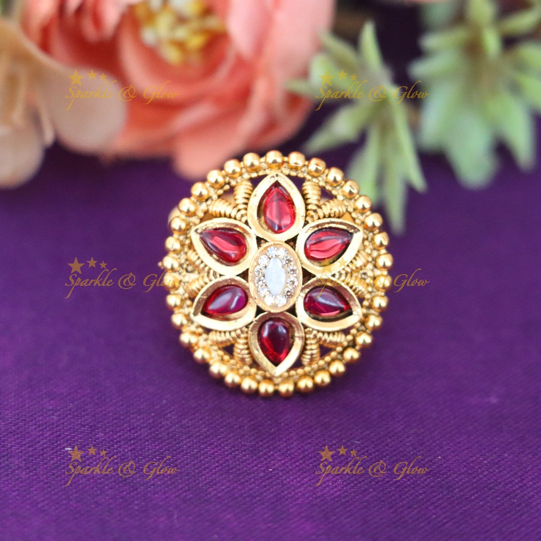 Exquisite Floral Gold Ring with Red Stones for Weddings