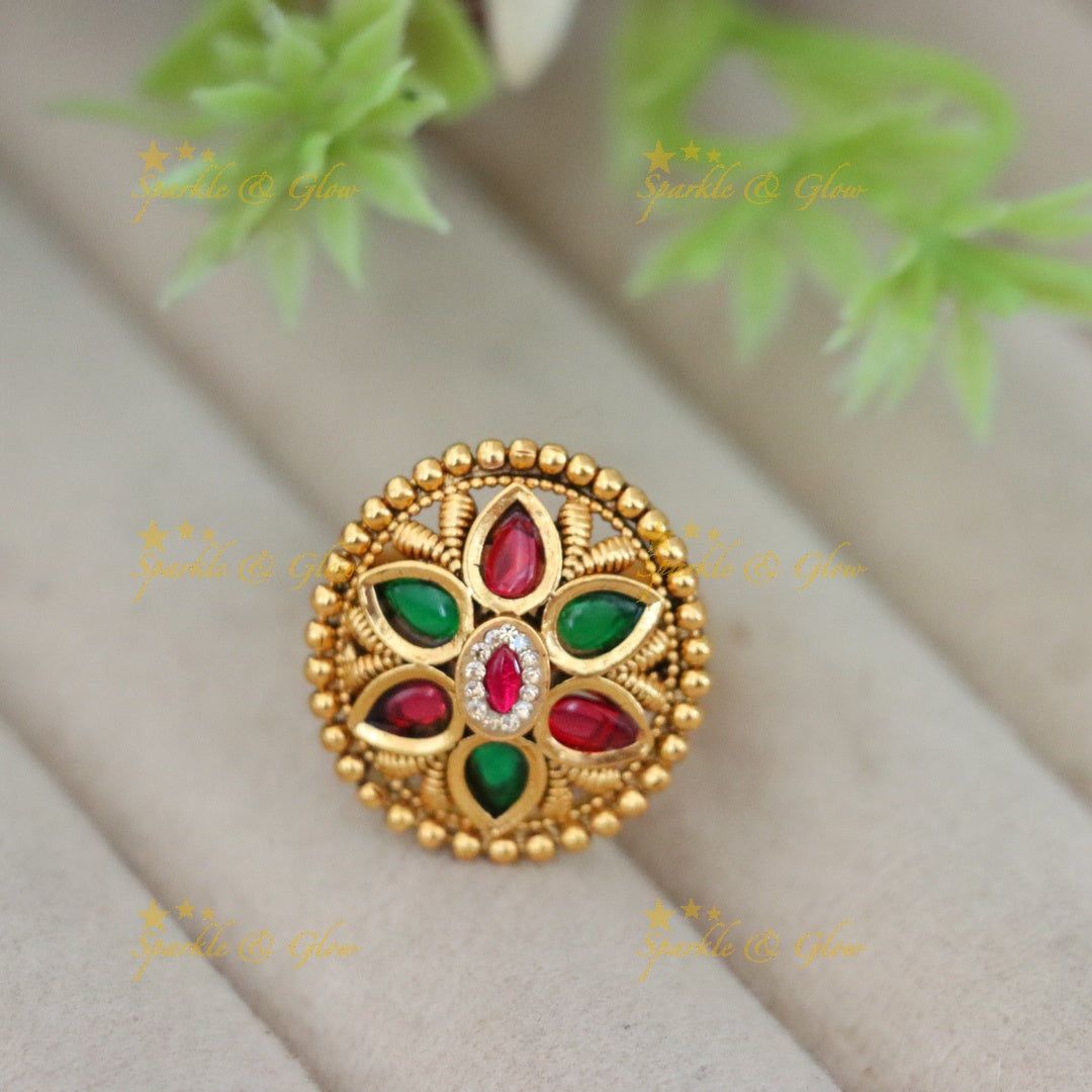 Exquisite Floral Gold Ring with Red Stones for Weddings