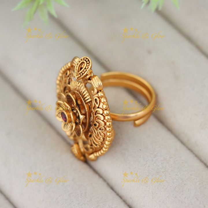 Exquisite Gold Plated Festive Finger Ring