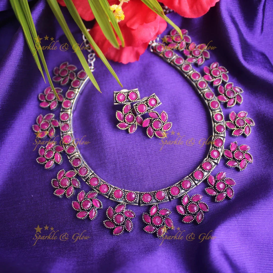 Oxidized budgeted stone floral necklace - Pink - Sparkle and Glow