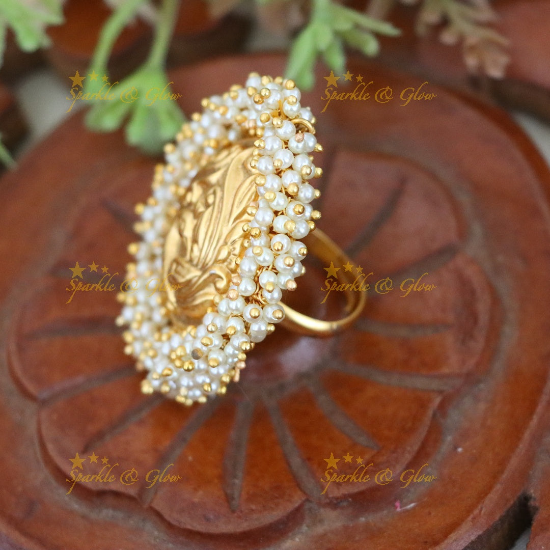 Exquisite Gold-Plated Finger Ring for Festive Celebrations
