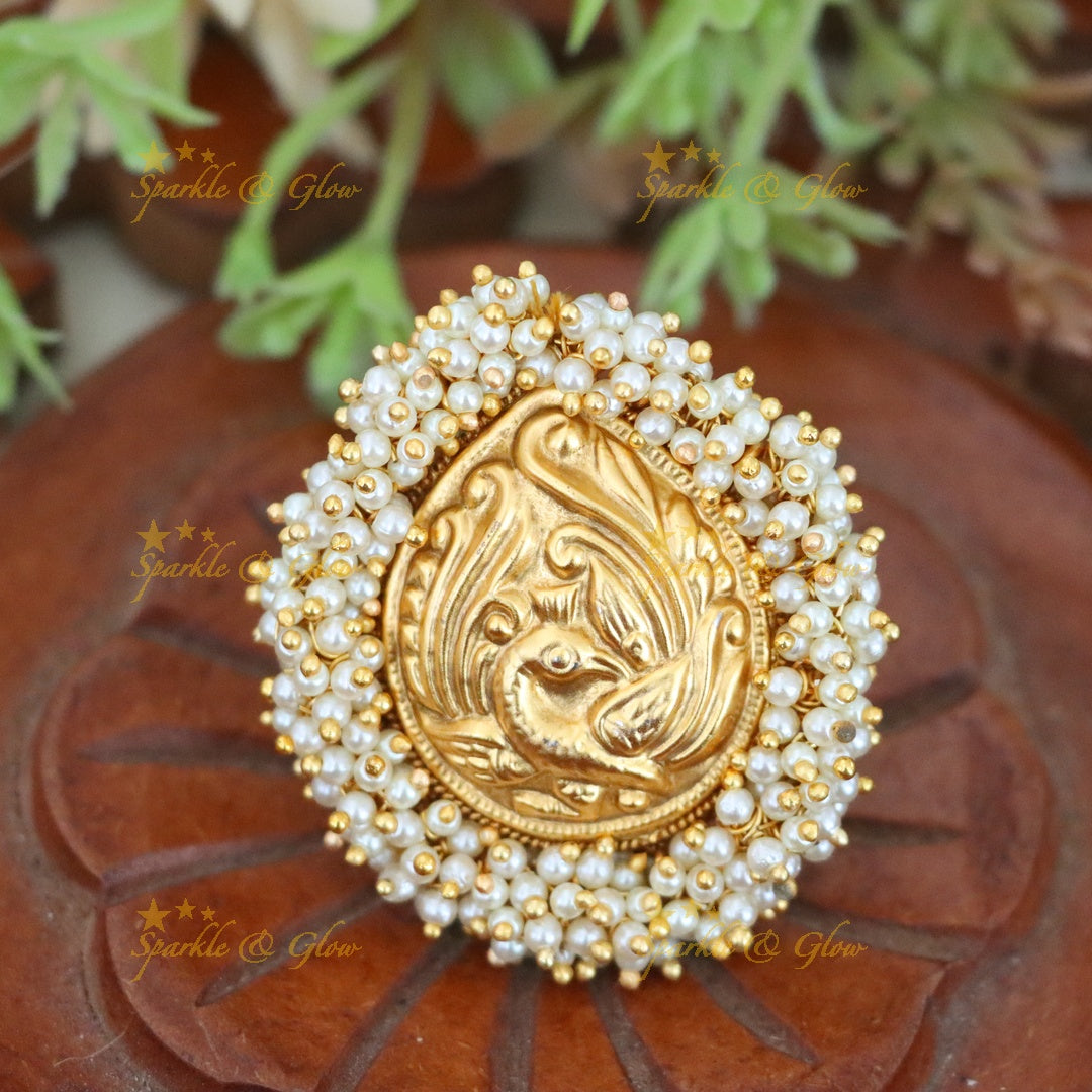 Exquisite Gold-Plated Finger Ring for Festive Celebrations