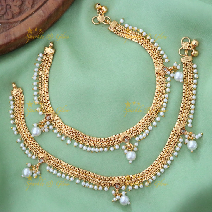 Exquisite Gold-Plated Anklet with Pearls