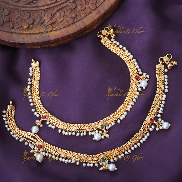 Exquisite Gold-Plated Anklet with Pearls