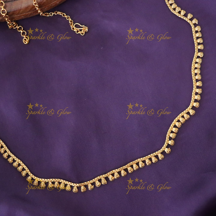 Sophisticated Gold Hip Chain for Festive Glamour
