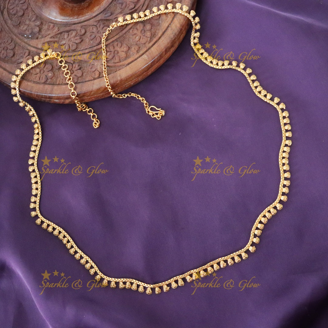 Sophisticated Gold Hip Chain for Festive Glamour