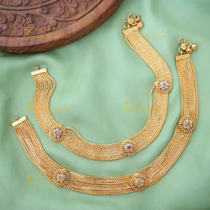 Mesmerizing Gold-Plated Anklet for Celebrations