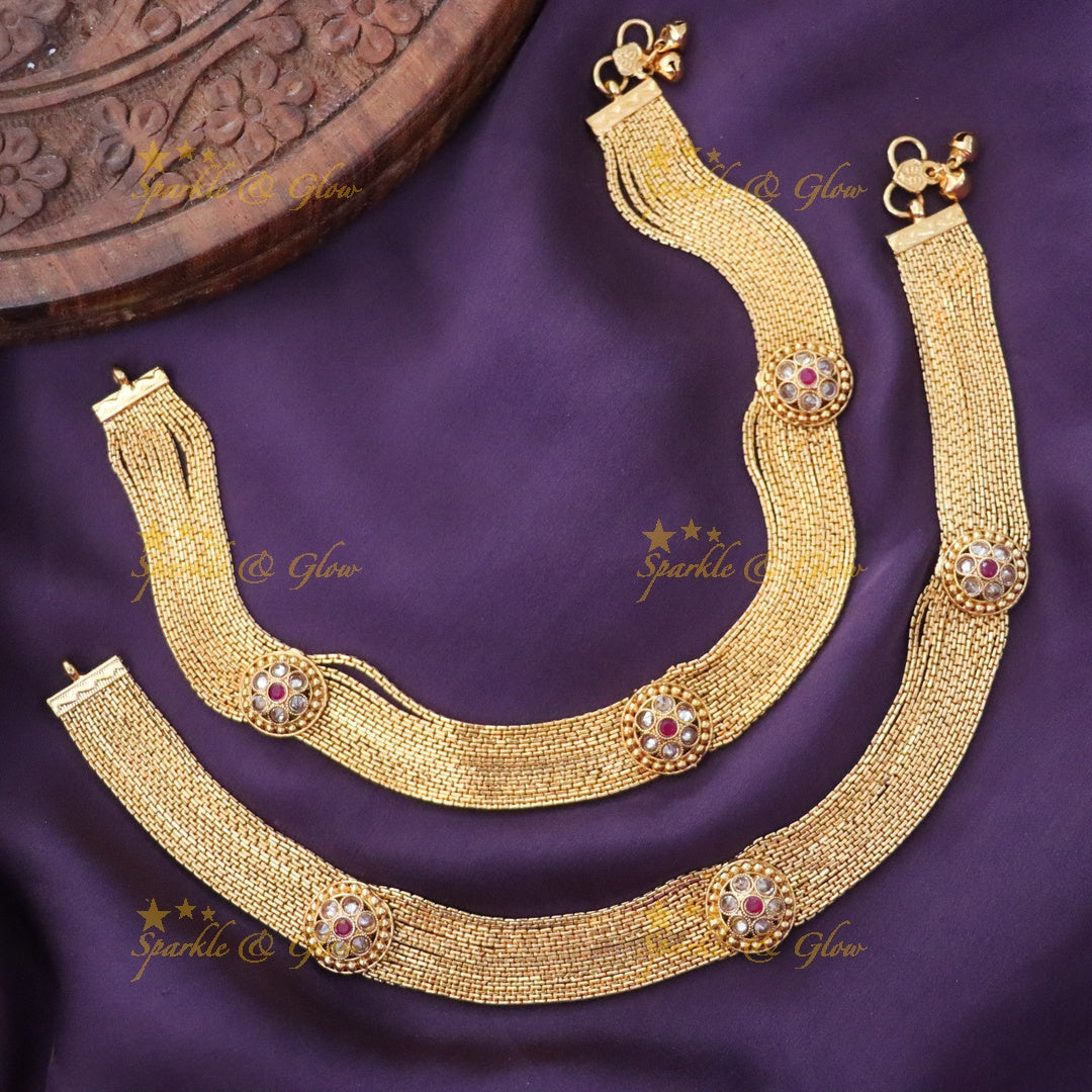 Mesmerizing Gold-Plated Anklet for Celebrations