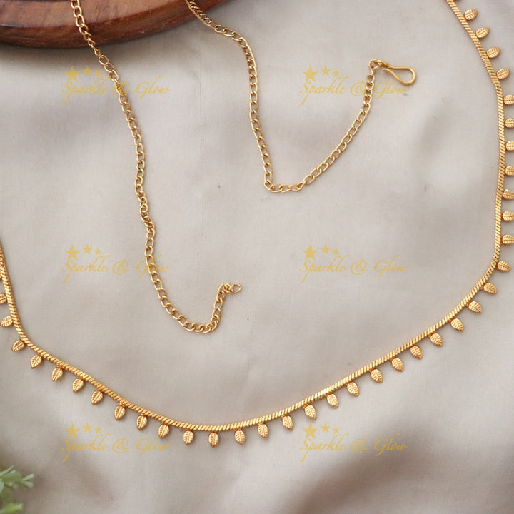 Elegant Gold Hip Chain for Celebrations | Sparkle & Glow