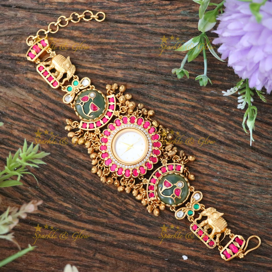 Antique Gold Festive Bracelet Watch for Elegant Style