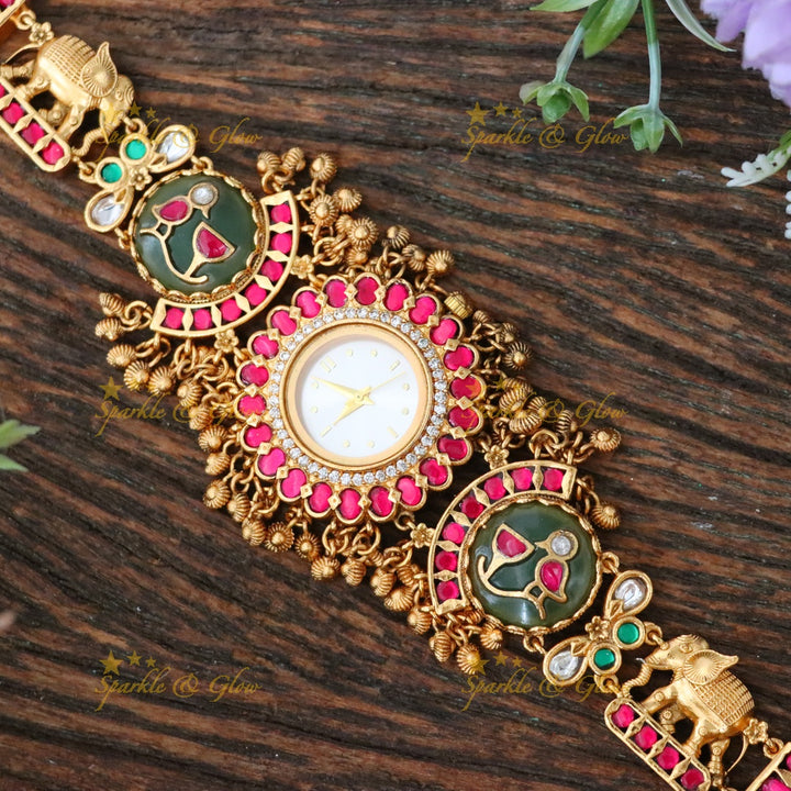 Antique Gold Festive Bracelet Watch for Elegant Style