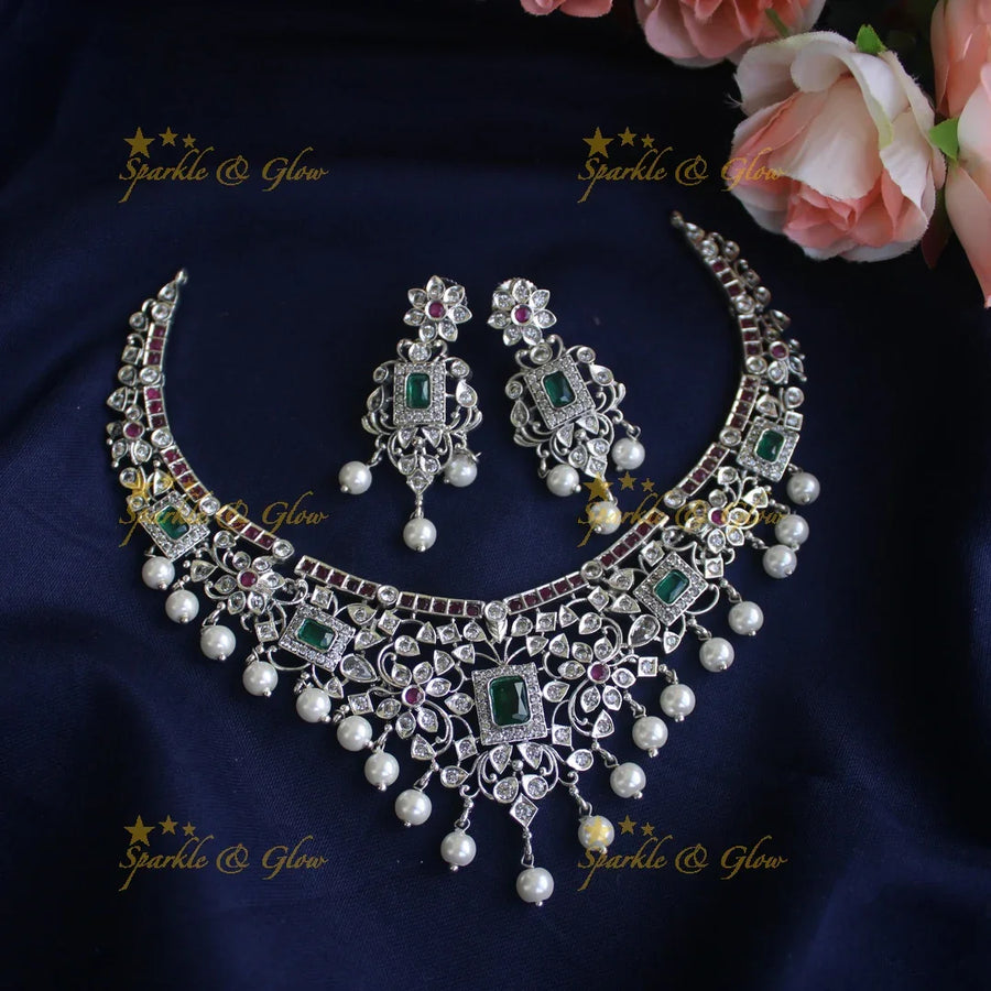 Beautiful cz stones intricate flower design necklace - Silver - Sparkle and Glow