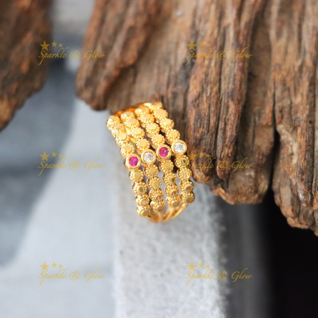 Elegant Microgold Finger Ring with Crystal Accents