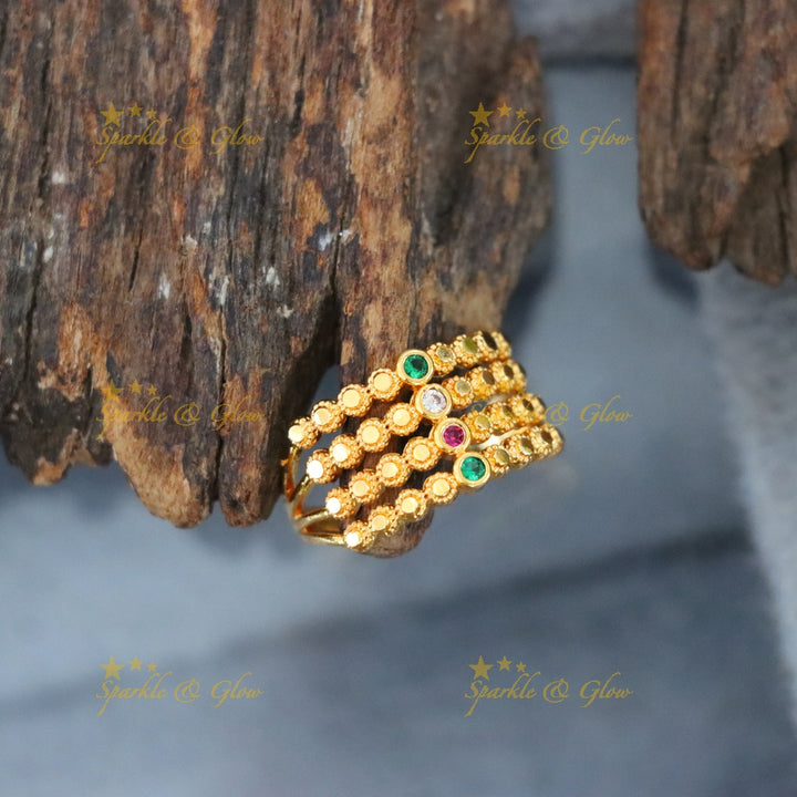 Elegant Microgold Finger Ring with Crystal Accents