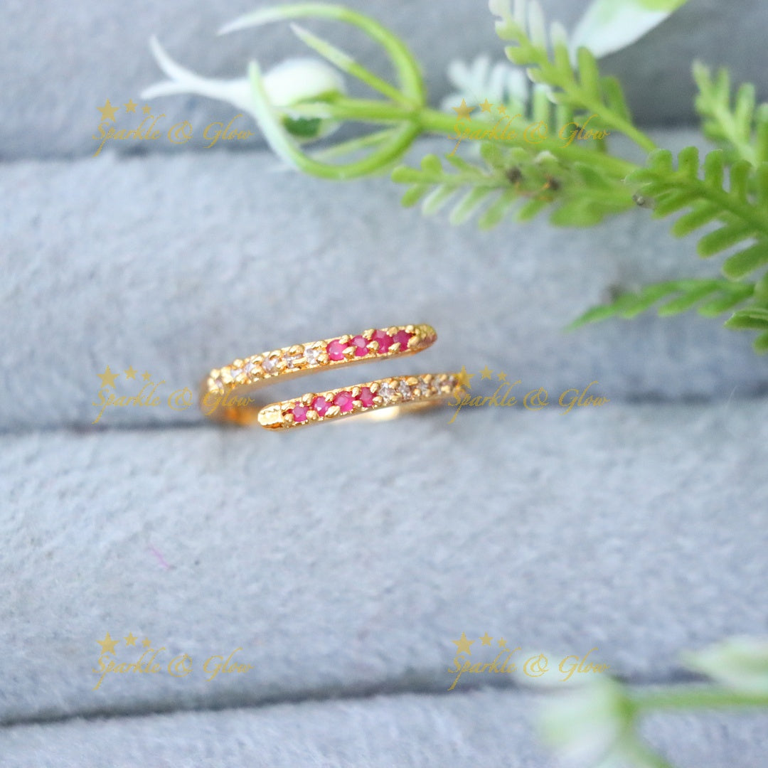 Exquisite Microgold Plated Wrap Finger Ring for Festive Elegance