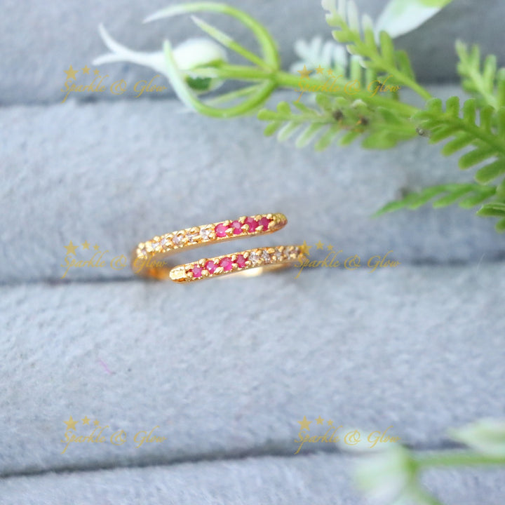 Exquisite Microgold Plated Wrap Finger Ring for Festive Elegance