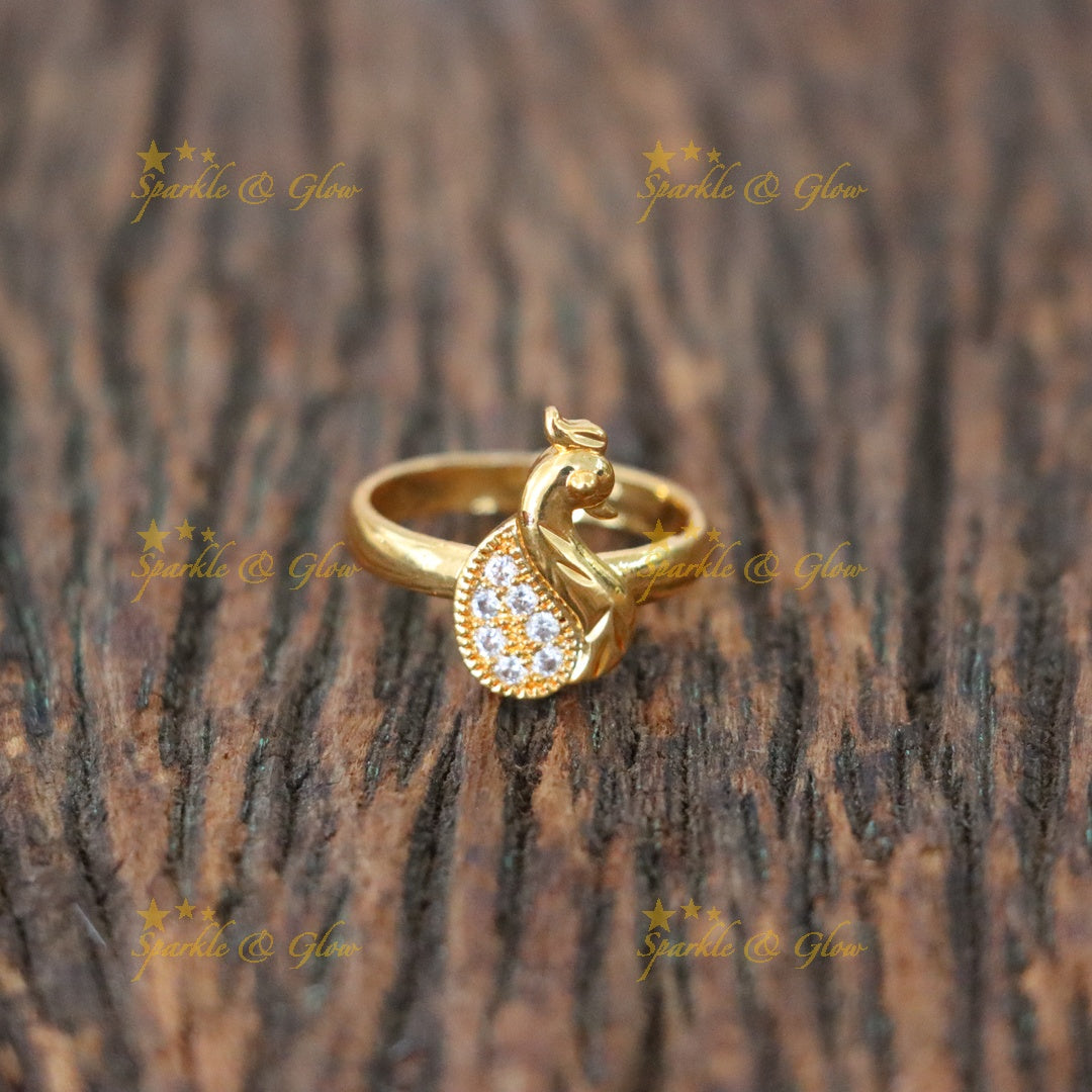 Exquisite Microgold Peacock Ring for Special Occasions