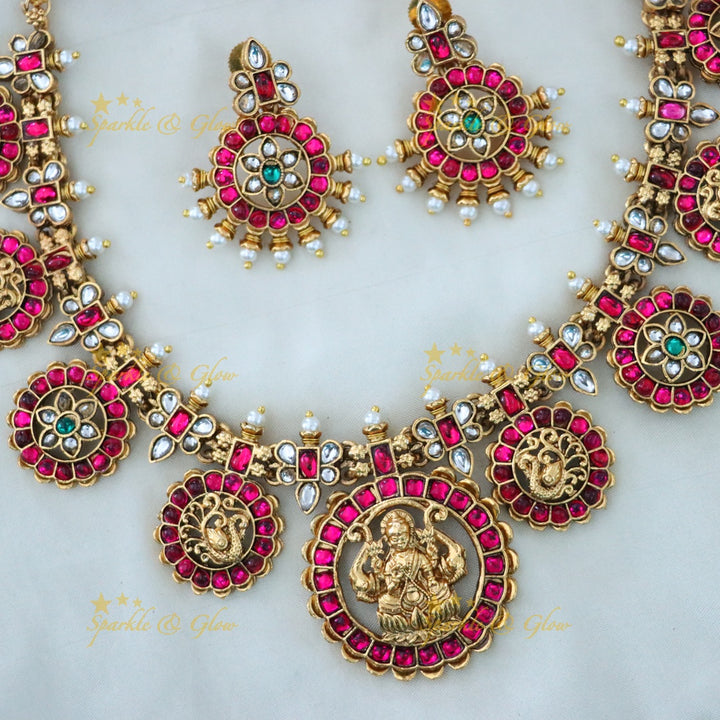 Radiant Gold Temple Necklace Set - Festive Glamour