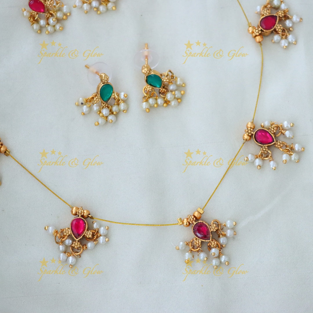 Gorgeous Gold Necklace with Pearls for Festive Occasions