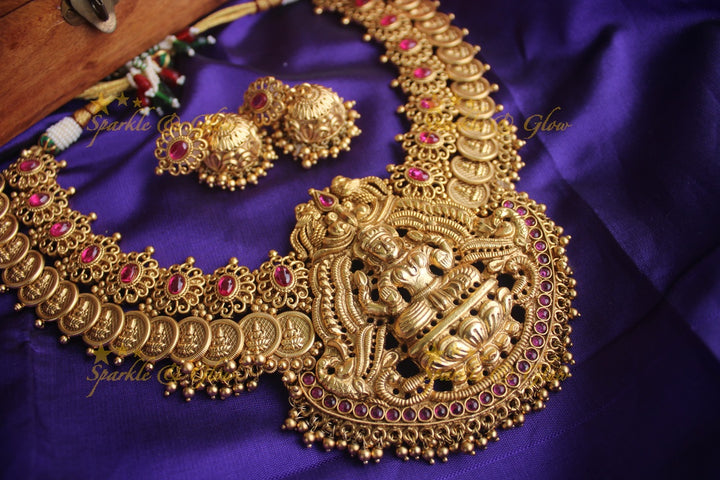 Gold alike polished elegant coin necklace- Gold Red