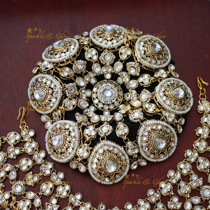 Exquisite Gold Hair Adornment for Festive Occasions