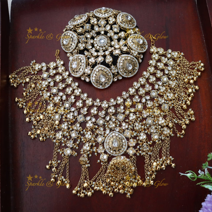 Exquisite Gold Hair Adornment for Festive Occasions
