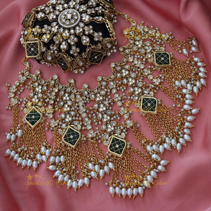 Exquisite Gold-Plated Hair Bun Accessory for Weddings