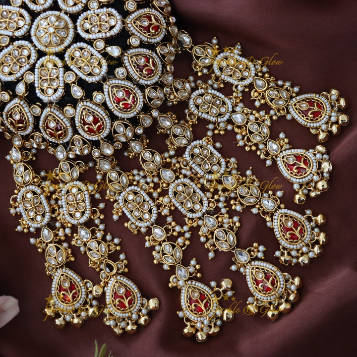 Gold-Plated Bridal Hair Bun with Pearls: Elegant and Luxurious