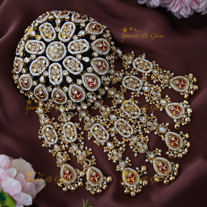 Gold-Plated Bridal Hair Bun with Pearls: Elegant and Luxurious