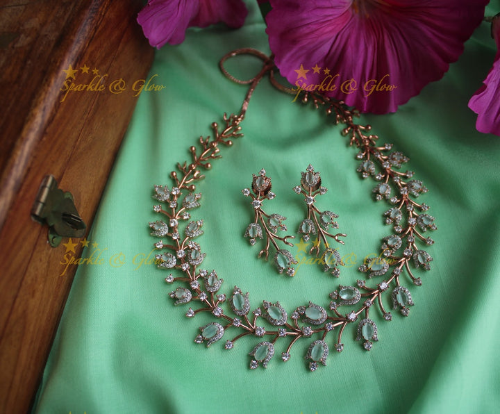 Rose gold Ad stones statement necklace - White