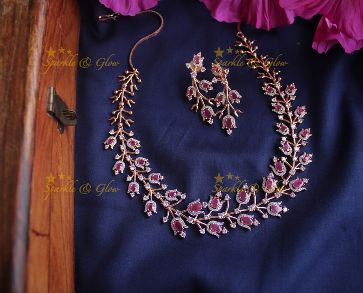 Rose gold Ad stones statement necklace - White